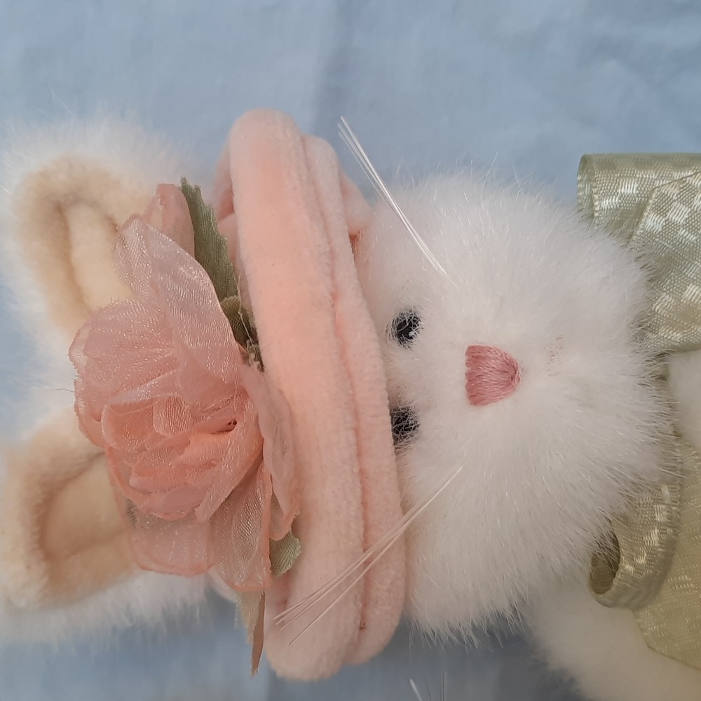 Boyds Spring bunnies - Picture 3 of 9